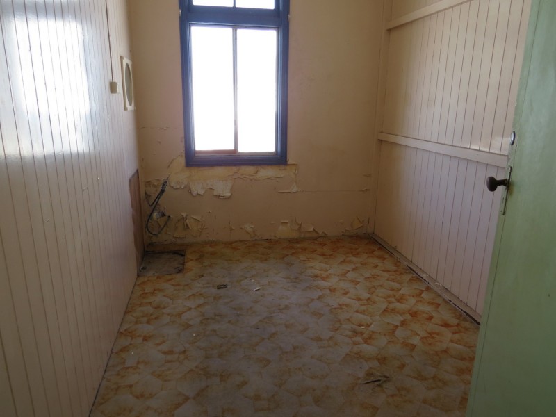 43 Herbert Street, Bowen QLD 4805