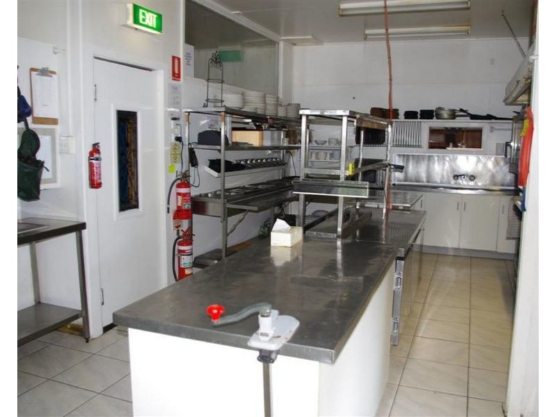 37 Herbert Street, Bowen QLD 4805