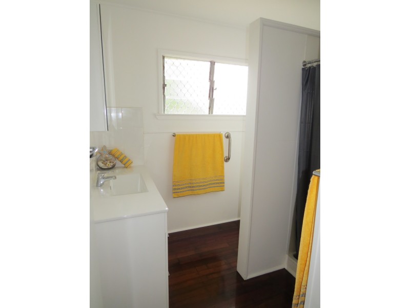 8 Marshall Street, Bowen QLD 4805