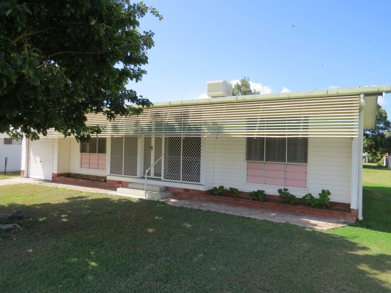 8 Marshall Street, Bowen QLD 4805