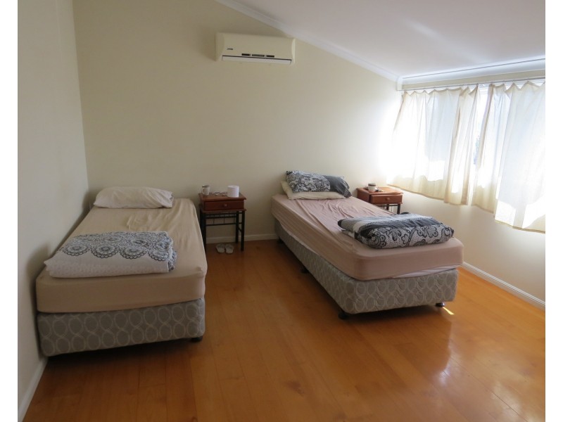 33 Herbert Street, Bowen QLD 4805