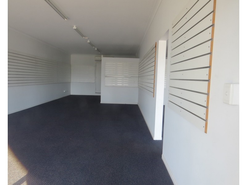 33 Herbert Street, Bowen QLD 4805
