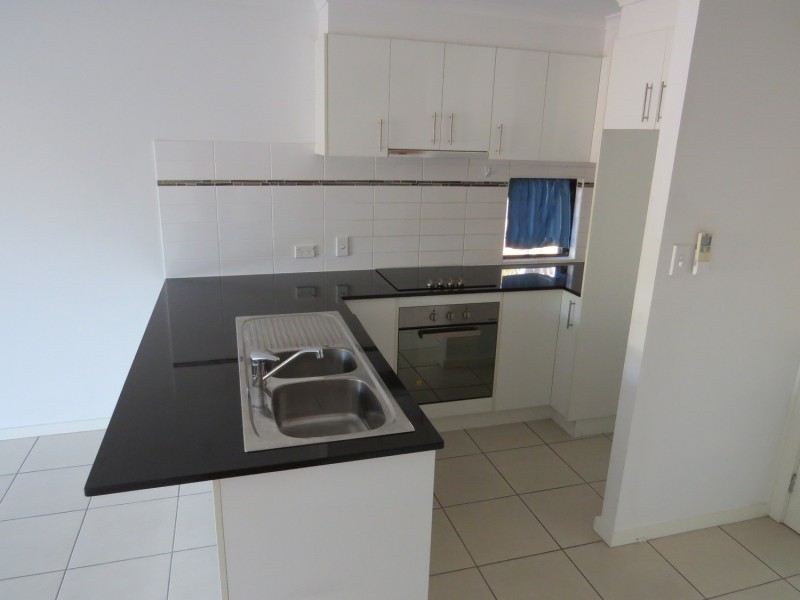 1/74 Powell Street, Bowen QLD 4805