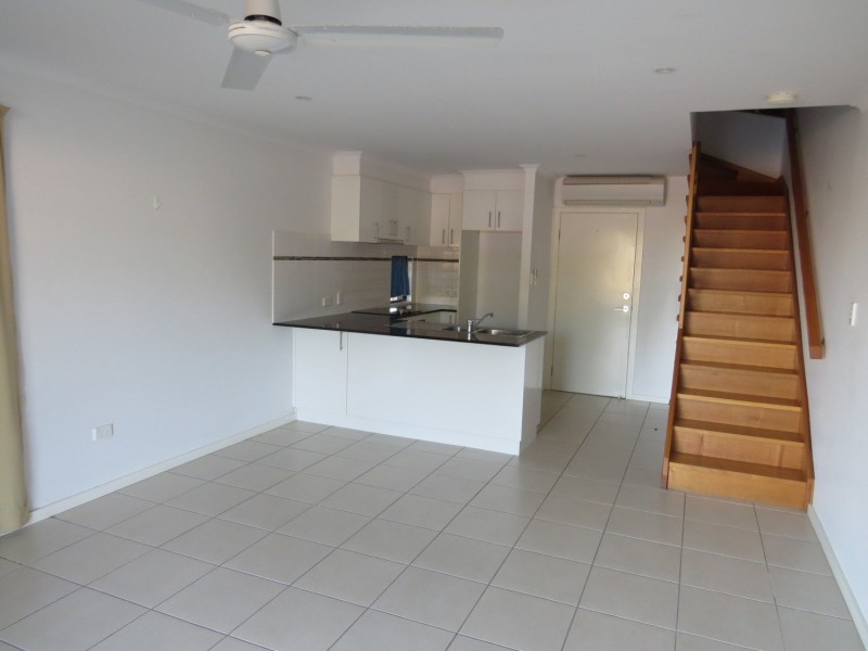 1/74 Powell Street, Bowen QLD 4805
