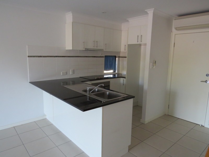 1/74 Powell Street, Bowen QLD 4805