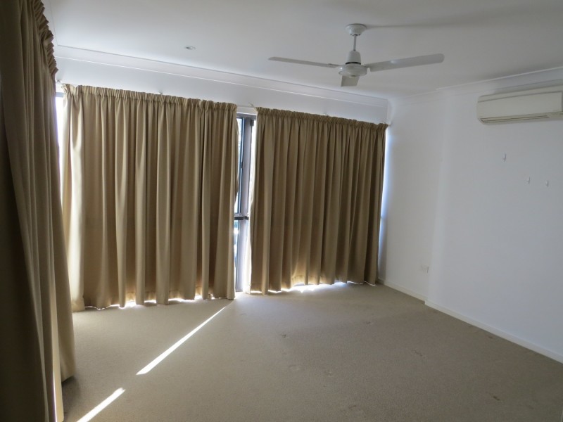 1/74 Powell Street, Bowen QLD 4805