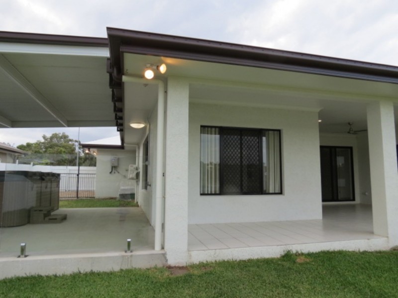34 Scenic Crescent, Bowen QLD 4805
