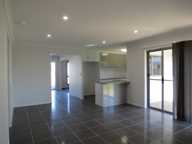 10 Hamilton Street, Bowen QLD 4805