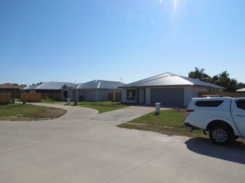 10 Hamilton Street, Bowen QLD 4805