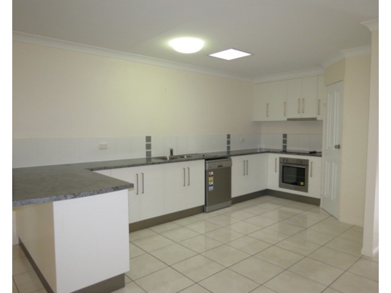 14 Silk Road, Bowen QLD 4805