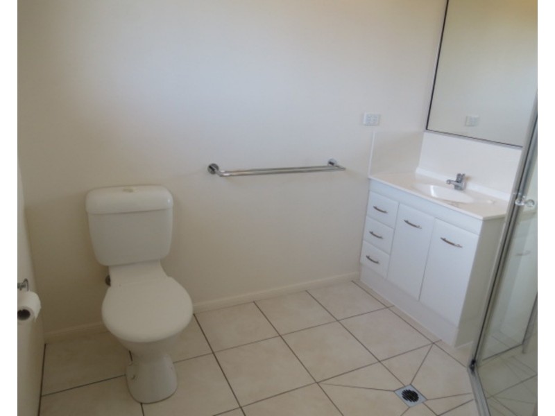 14 Silk Road, Bowen QLD 4805