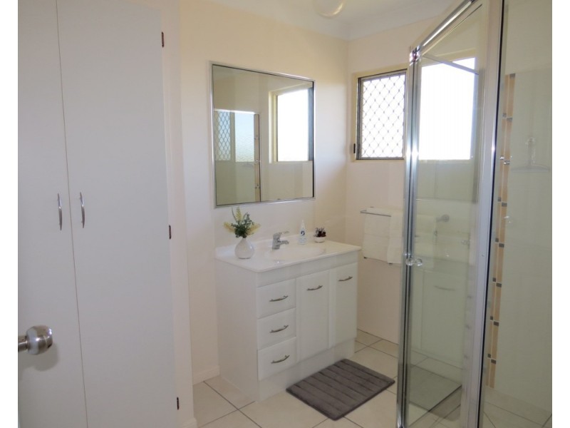 14 Silk Road, Bowen QLD 4805