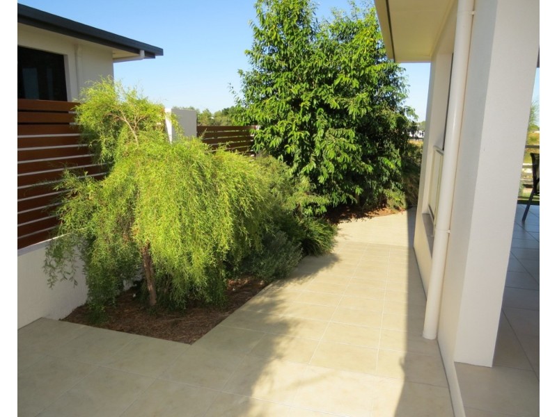 14 Silk Road, Bowen QLD 4805