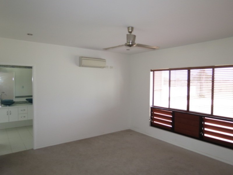 50 Flemington Road, Bowen QLD 4805