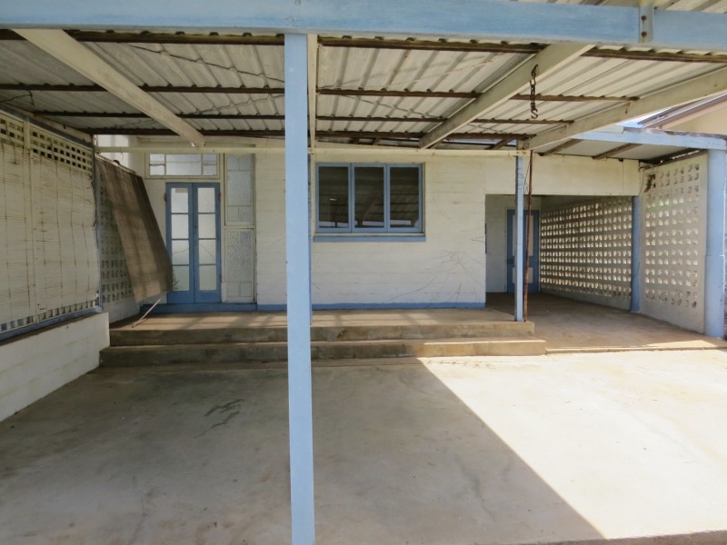 62 Whyte Avenue, Bowen QLD 4805