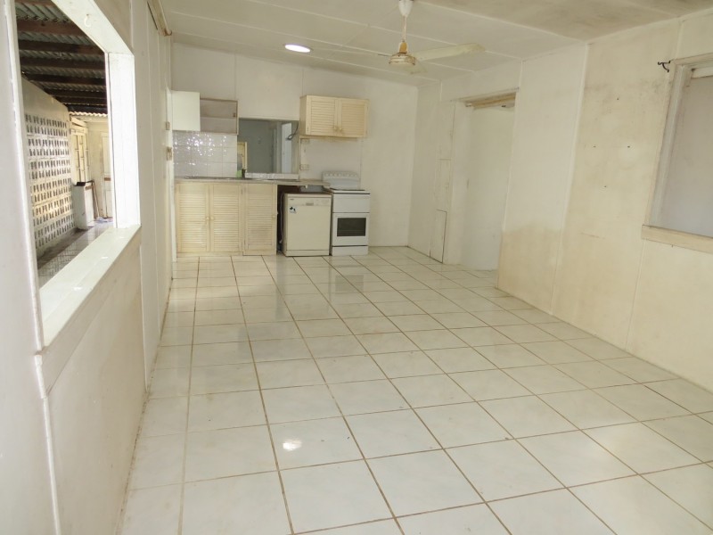 62 Whyte Avenue, Bowen QLD 4805