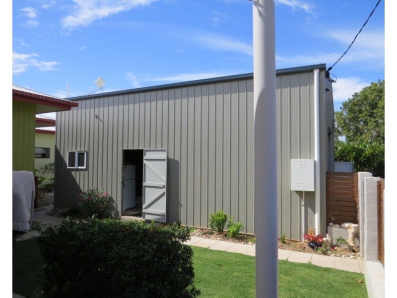 42 Whyte Avenue, Bowen QLD 4805