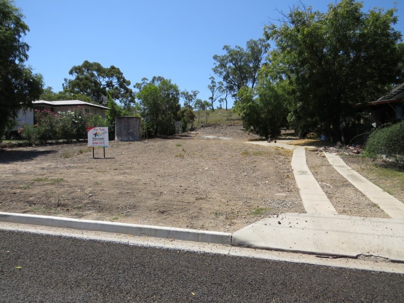 30 Macarthur Street, Collinsville QLD 4804