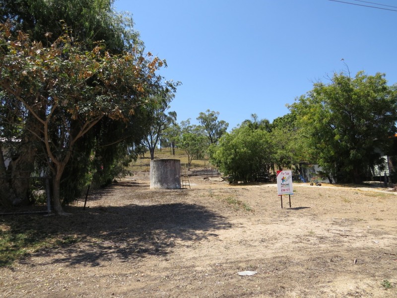 30 Macarthur Street, Collinsville QLD 4804