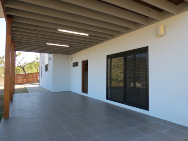 25 Links Road, Bowen QLD 4805