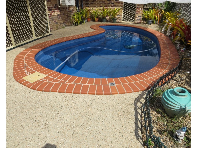 14 Edgecumbe Avenue, Bowen QLD 4805