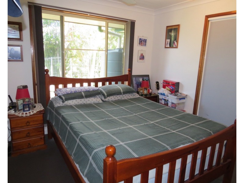 14 Edgecumbe Avenue, Bowen QLD 4805