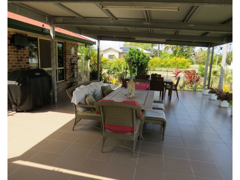 14 Edgecumbe Avenue, Bowen QLD 4805