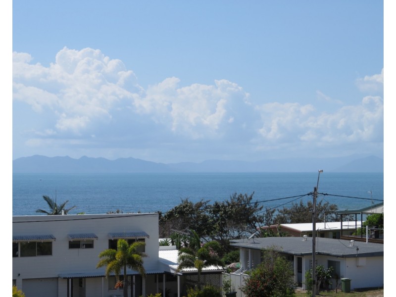 11 Avicennia Street, Bowen QLD 4805