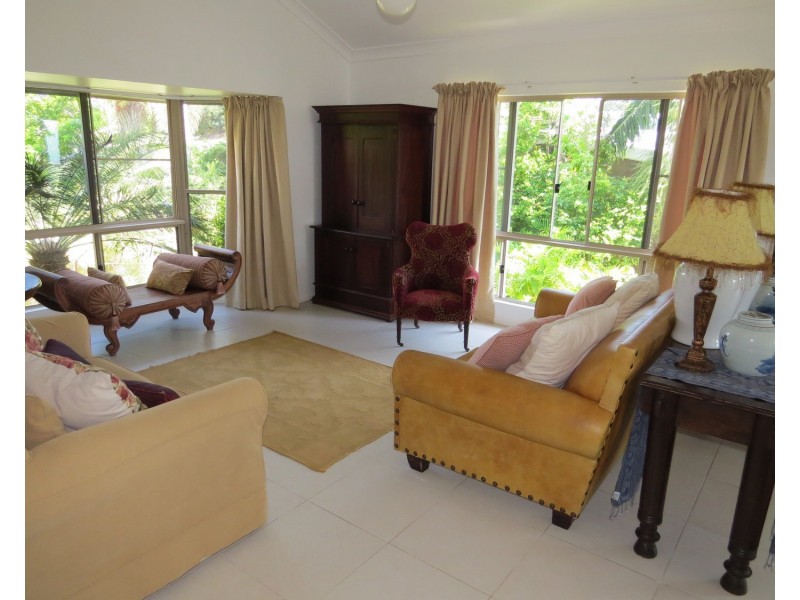 11 Avicennia Street, Bowen QLD 4805