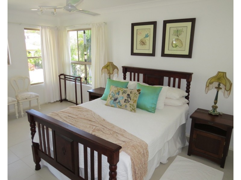 11 Avicennia Street, Bowen QLD 4805