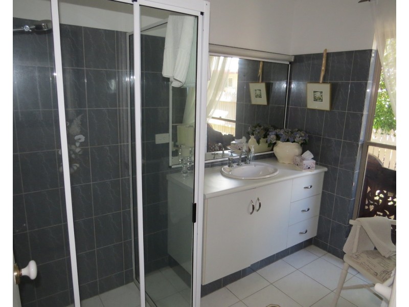 11 Avicennia Street, Bowen QLD 4805