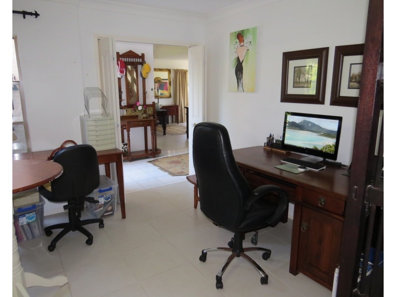 11 Avicennia Street, Bowen QLD 4805