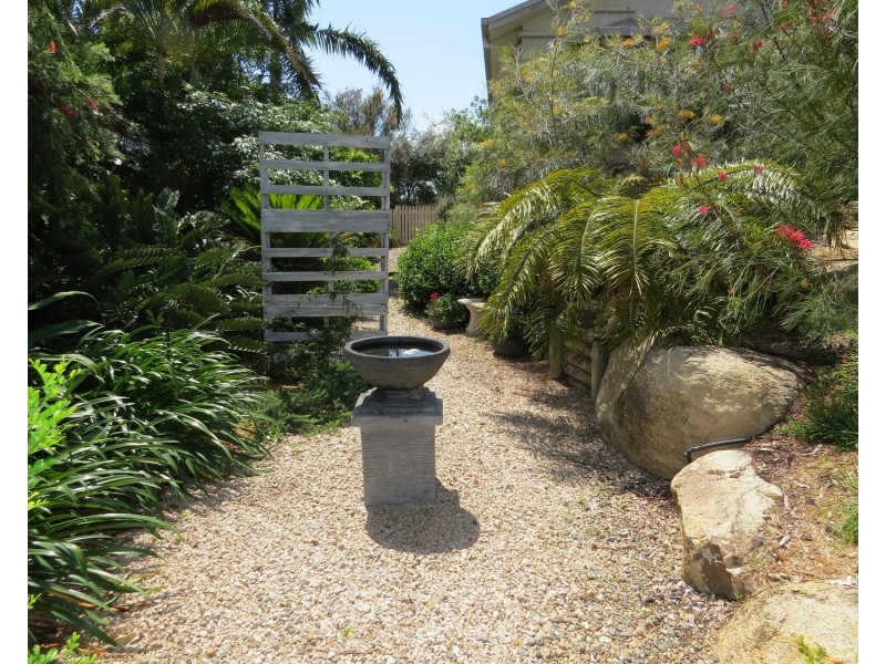 11 Avicennia Street, Bowen QLD 4805