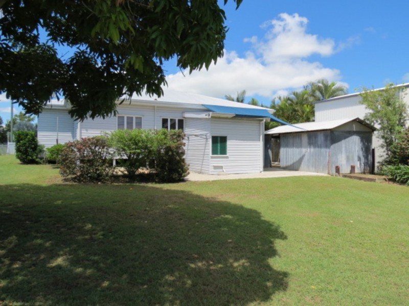 12 Korah Street, Bowen QLD 4805