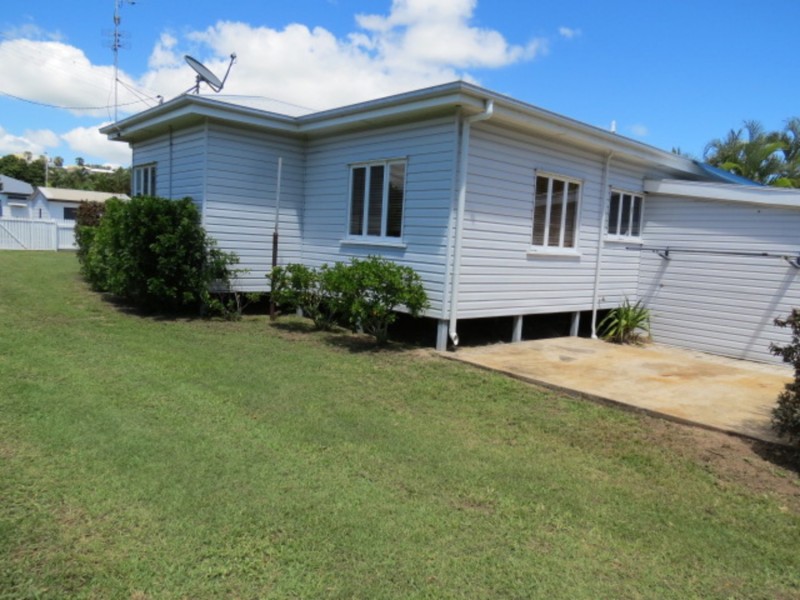 12 Korah Street, Bowen QLD 4805