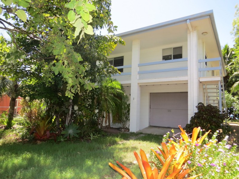 2 Horseshoe Bay Road, Bowen QLD 4805