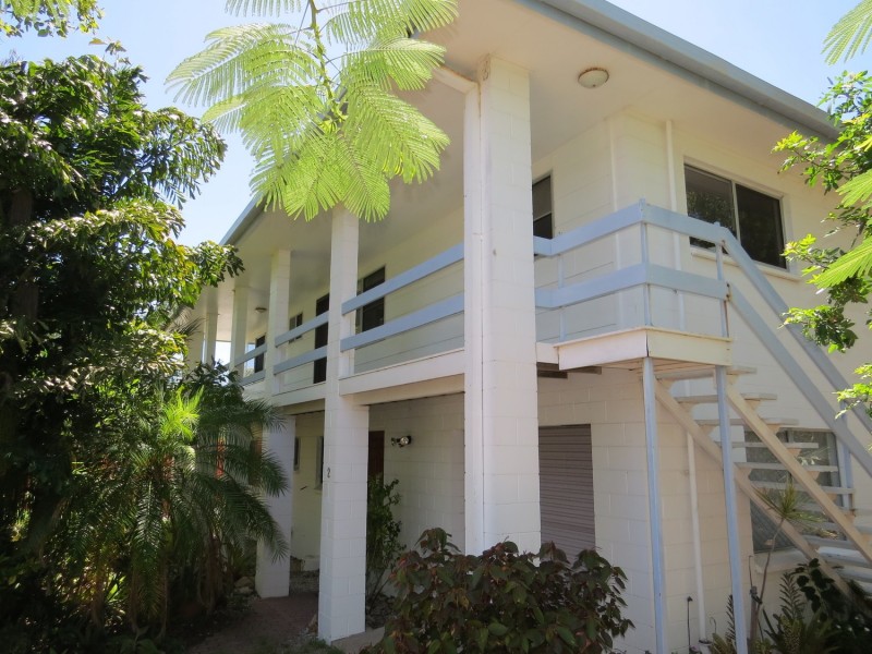 2 Horseshoe Bay Road, Bowen QLD 4805