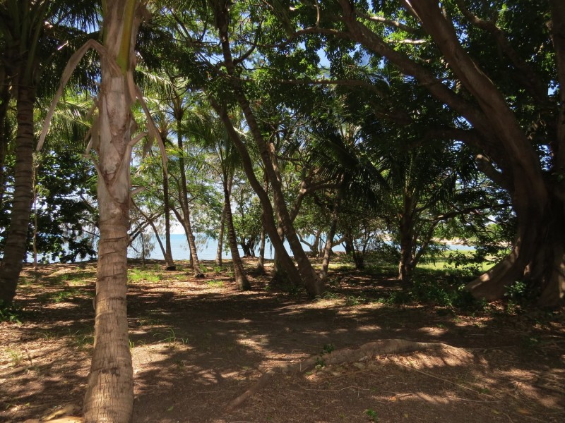 2 Horseshoe Bay Road, Bowen QLD 4805