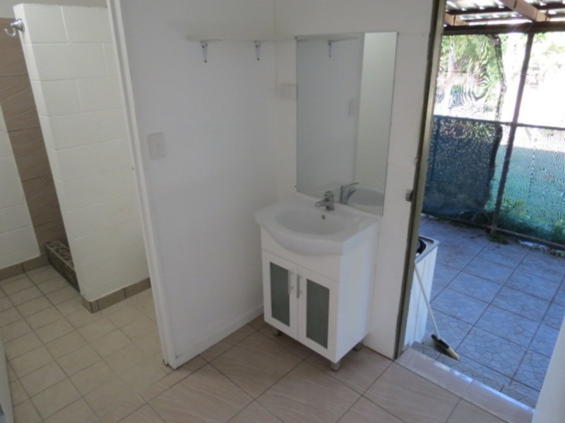 16 Inveroona Road, Bowen QLD 4805