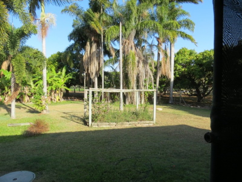 16 Inveroona Road, Bowen QLD 4805