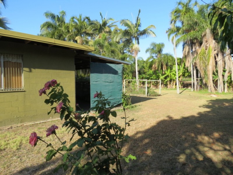 16 Inveroona Road, Bowen QLD 4805