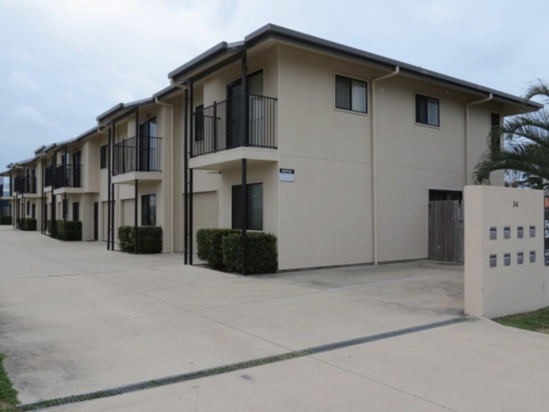 4/34 Poole Street, Bowen QLD 4805