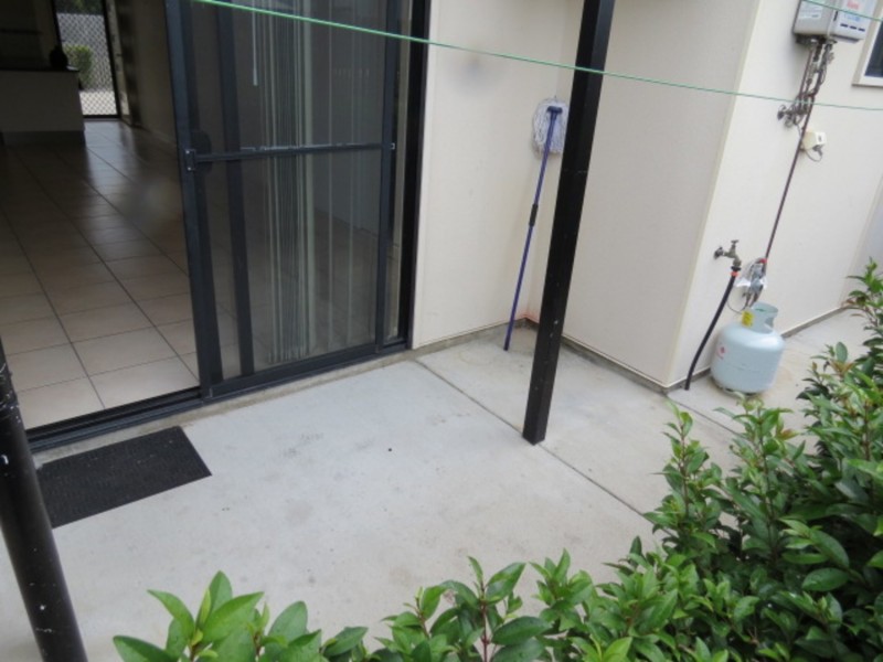 4/34 Poole Street, Bowen QLD 4805