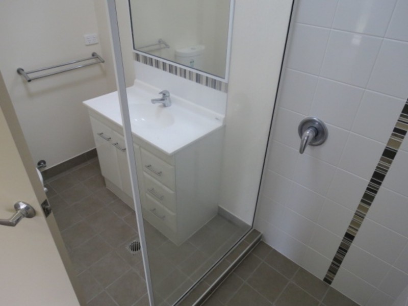 4/34 Poole Street, Bowen QLD 4805