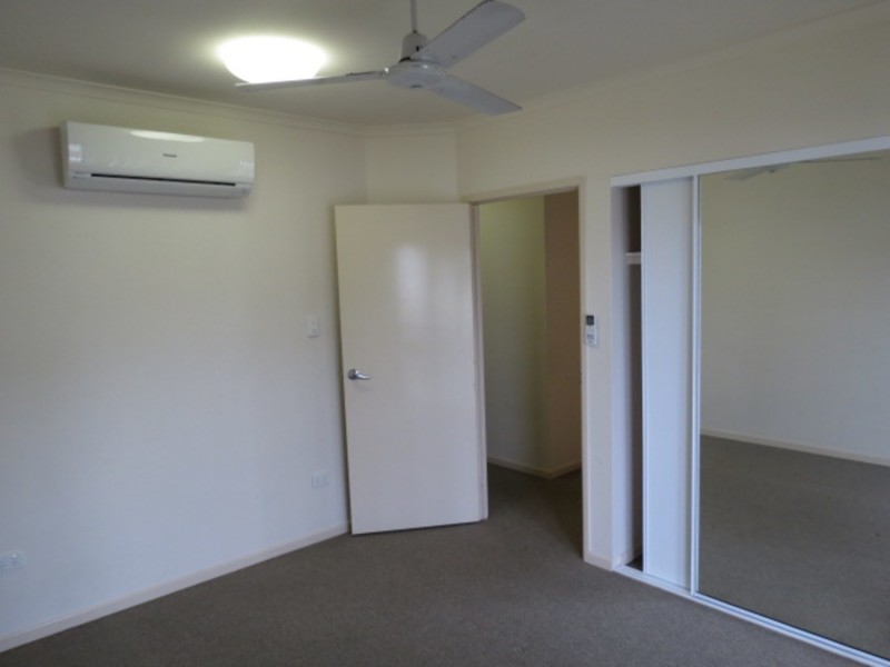 4/34 Poole Street, Bowen QLD 4805