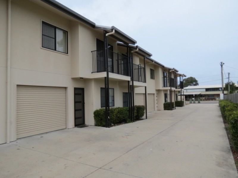 4/34 Poole Street, Bowen QLD 4805