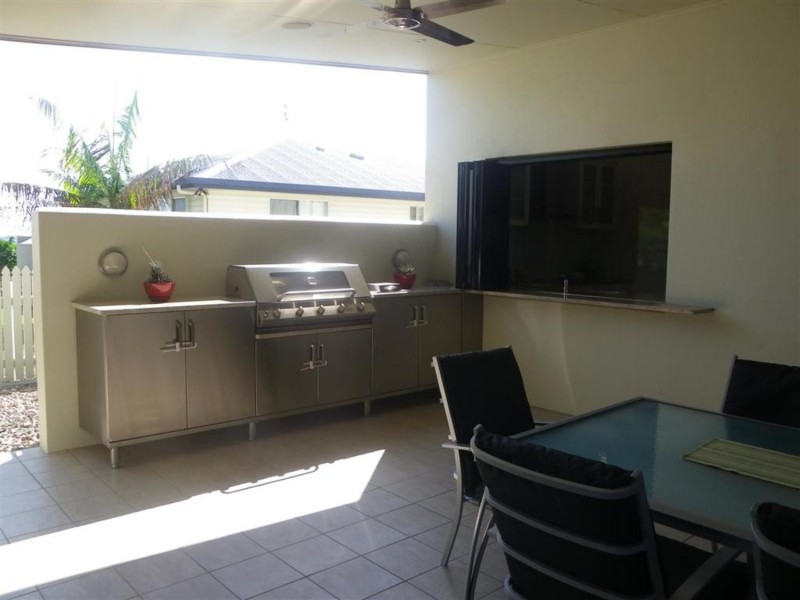 7 Pilcher Place, Bowen QLD 4805