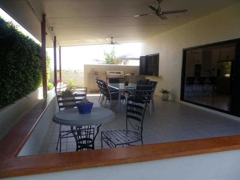 7 Pilcher Place, Bowen QLD 4805