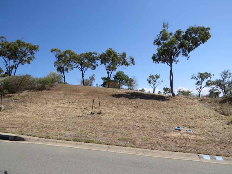 96 Ocean View Drive, Bowen QLD 4805