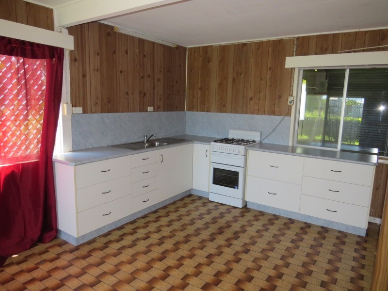 23 Gloucester Street, Bowen QLD 4805